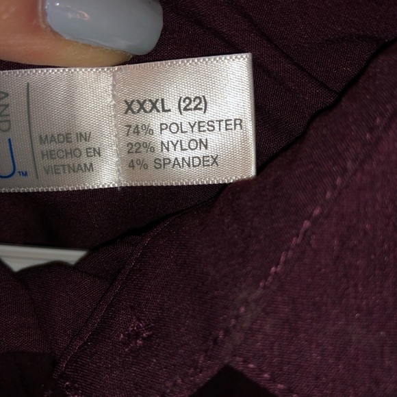 Time & Tru Burgundy Button Down Blouse - Picture 5 of 6